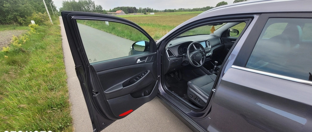 Hyundai Tucson cena 62700 przebieg: 178880, rok produkcji 2015 z Kłecko małe 407